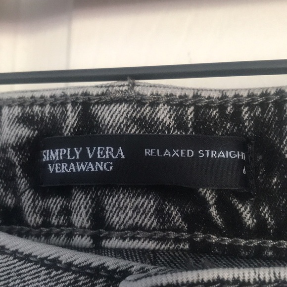 NWT Simply Vera Vera Wang Los Feliz wash relaxed straight fit jeans - Picture 6 of 7